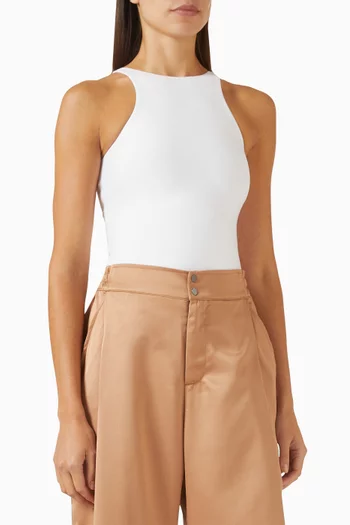 بودي سوت بياقة عالية