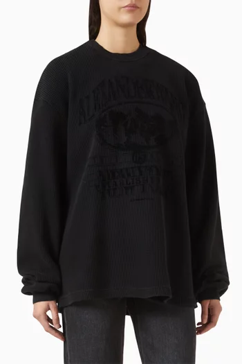 تي شيرت بقصة مربعة وطبعة شعار الماركة جيرسيه