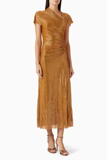 فستان متوسط الطول بدرابيه وتطريز بأحجار الراين