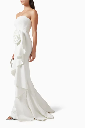 فستان سهرة بتطريزات زهور بارزة سكوبا