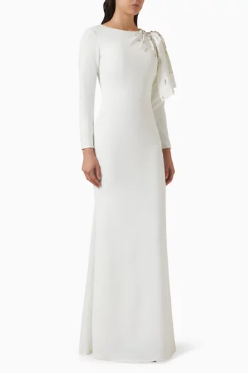 فستان سهرة بكاب وتطريزات بالخرز