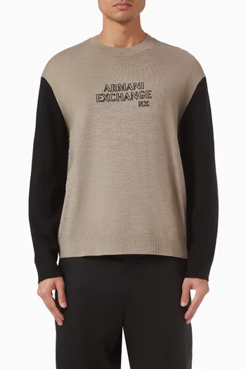 سترة بشعار الماركة