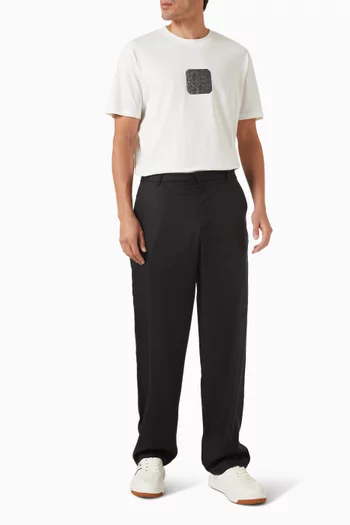 تي شيرت مزين بشعار الماركة قطن