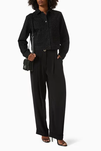 بنطال بقصة ساق واسعة