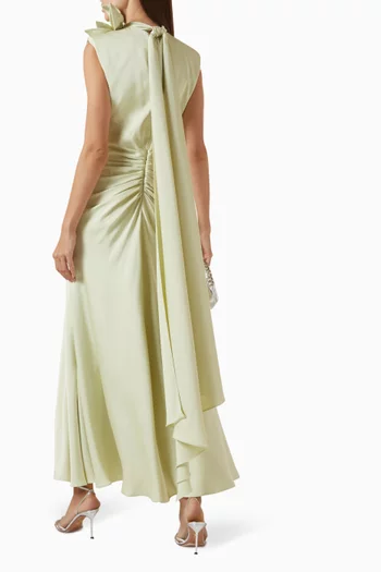 فستان بزهرة بارزة وكشكش