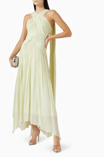 فستان طويل بطيات وحمالة حول الرقبة