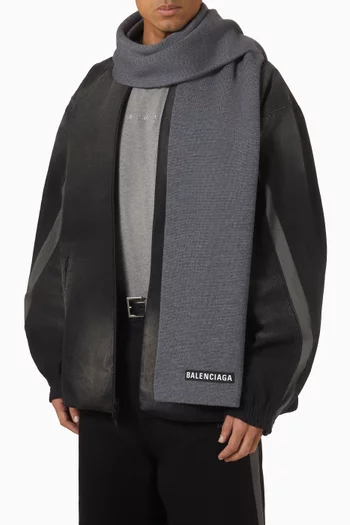 وشاح مزين برقعة صوف