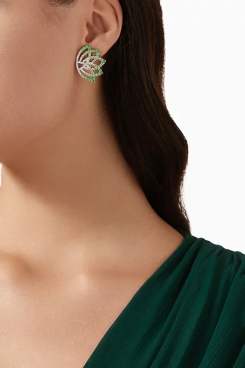 أقراط لأعلى الأذن بتصميم زهرة اللوتس ذهب أبيض عيار 18