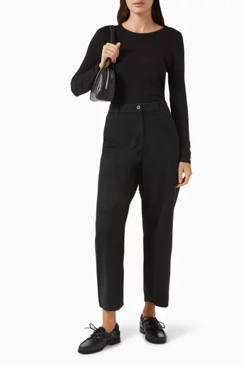 تي شيرت بفتحة رقبة مستديرة نسيج