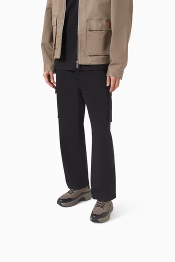 سنيكرز رانر بتصميم جورب ونعل سميك قماش شبكي