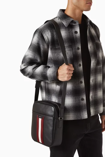 حقيبة كروس كود جلد