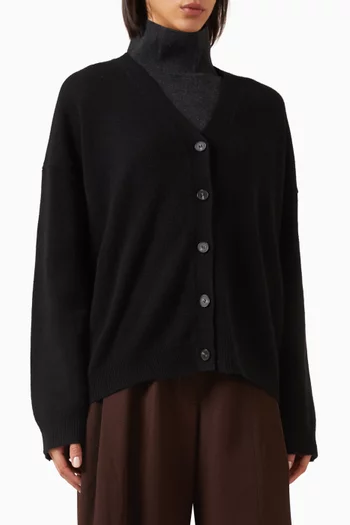 V-neck T-shirt in Cashmere