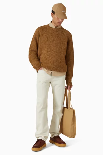 Standard Jeans in Denim