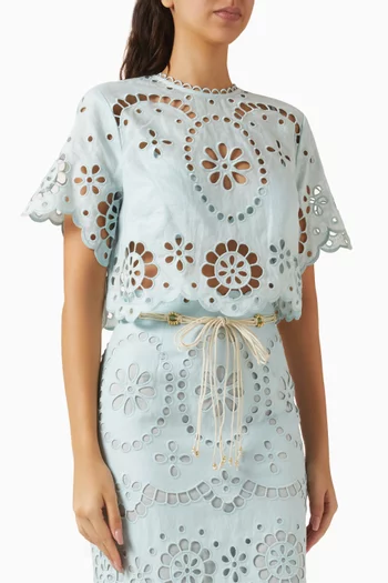 بلوزة اويكن مطرزة كتان