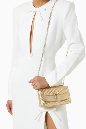 حقيبة كروس مقوسة صغيرة جلد نابا لامع