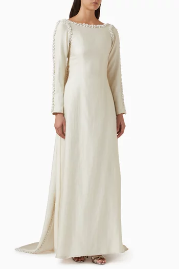 فستان مزين بتطريزات ستان