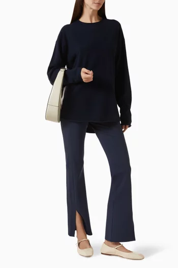 سترة بفتحة رقبة مستديرة وقصة فضفاضة كشمير