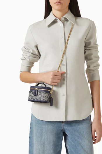 Trail 15 Crossbody Bag in Crystal Signature Jacquard