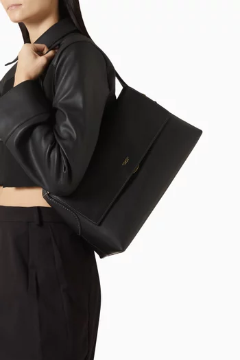 Chelsea 36 Shoulder Bag in Leather