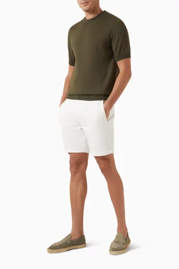 تي شيرت بفتحة رقبة مستديرة قماش منسوج