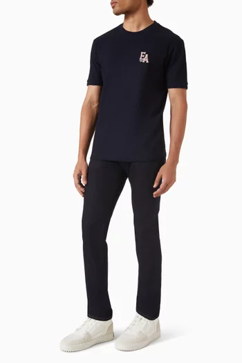 تي شيرت مزين بشعار الماركة قطن