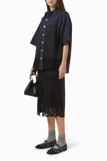 تنورة متوسطة الطول بحافة دانتيل دينم