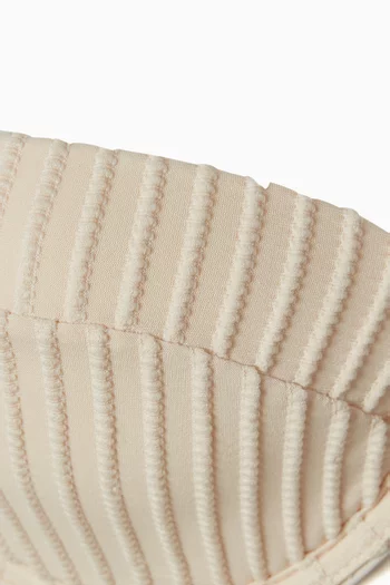 قطعة بيكيني علوية آلي بقوالب صدر على شكل صدف البحر