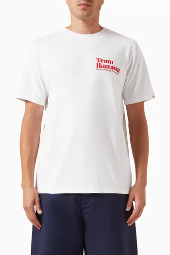 تي شيرت بشعار الماركة قطن جيرسيه عضوي