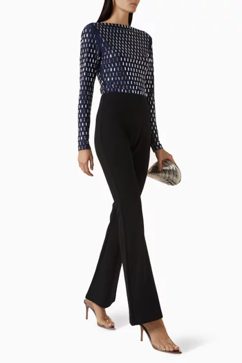 بودي سوت اورا مزين بتطريزات