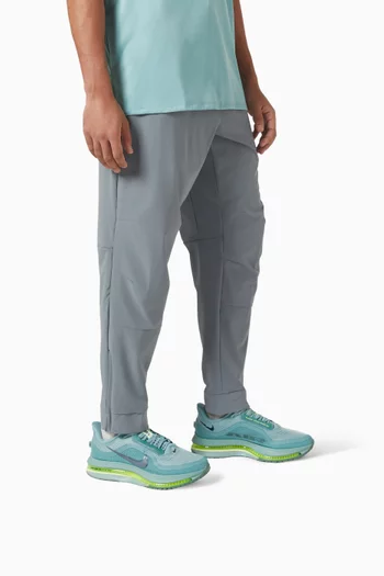 Pegasus Premium Sneakers in Mesh