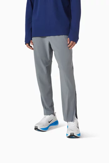 Vomero Plus Sneakers in Mesh