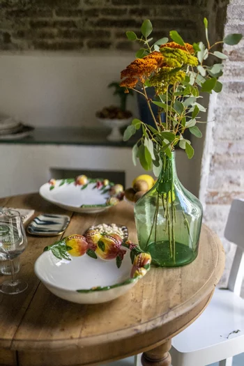 طبق بيضاوي كبير بتصميم رمان خزف بطلاء يدوي