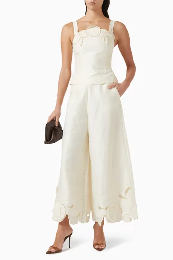 بلوزة إيزادورا بتطريزات بارزة