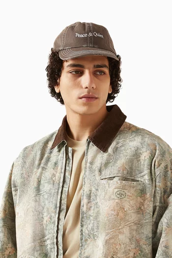 كاب داد بحياكة معكوسة وشعار الماركة