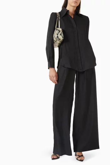 قميص بأكمام طويلة حرير