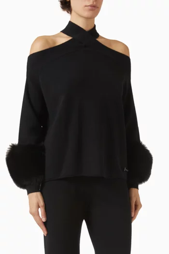 سترة بتفاصيل متقاطعة وحافة مزينة بالفرو صوف وكشمير