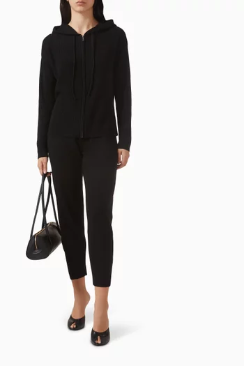 سترة بغطاء رأس وسحّاب نسيج مضلع