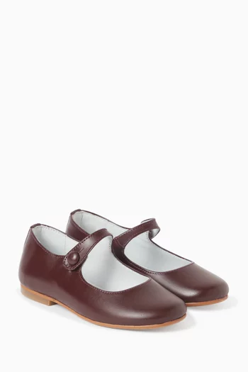 حذاء ماري جين جلد