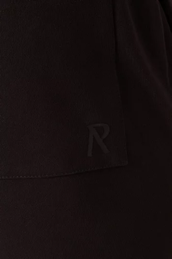 شورت رياضي بشعار حرف الماركة قطن