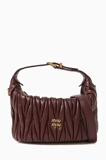 حقيبة صغيرة بشعار الماركة جلد نابا مبطن