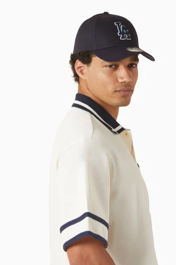 كاب إسنشال بتصميم 9FORTY وشعار لوس أنجلوس دودجرز