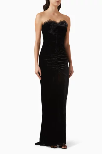 فستان سهرة بعقدة مخمل