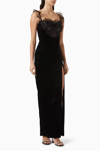 فستان بصدرية بنمط مشد وفتحة مخمل