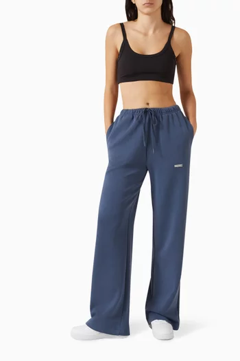 Straight-fit Sweatpants in Silky-scuba