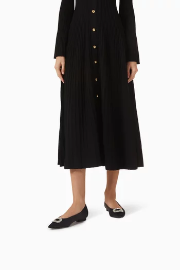 حذاء باليرينا عزيزة مرصع بالكريستال بكعب مسطح ستان