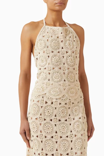 بلوزة بحمالة حول الرقبة كروشيه