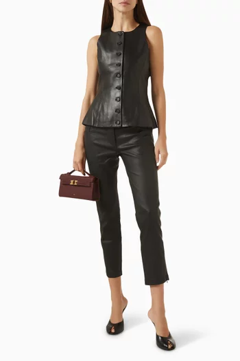 بنطال قصير بخصر منخفض جلد