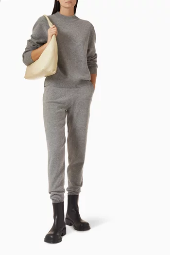 Classic Sweater in Cashmere