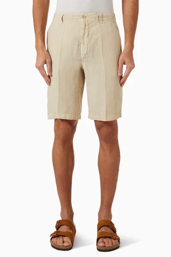 Bermuda Shorts in Linen