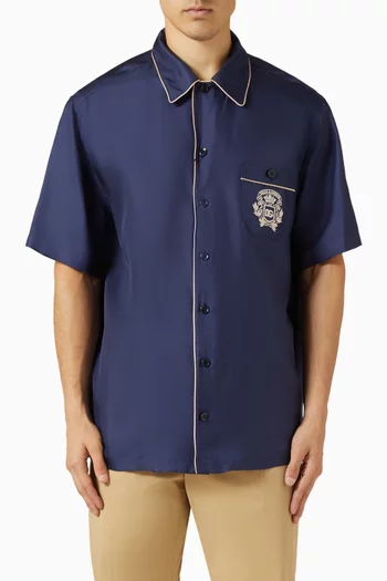 قميص بجيب مزين بشعار الماركة حرير